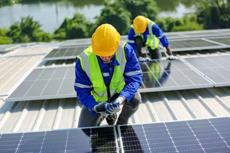 Commercial solar installation